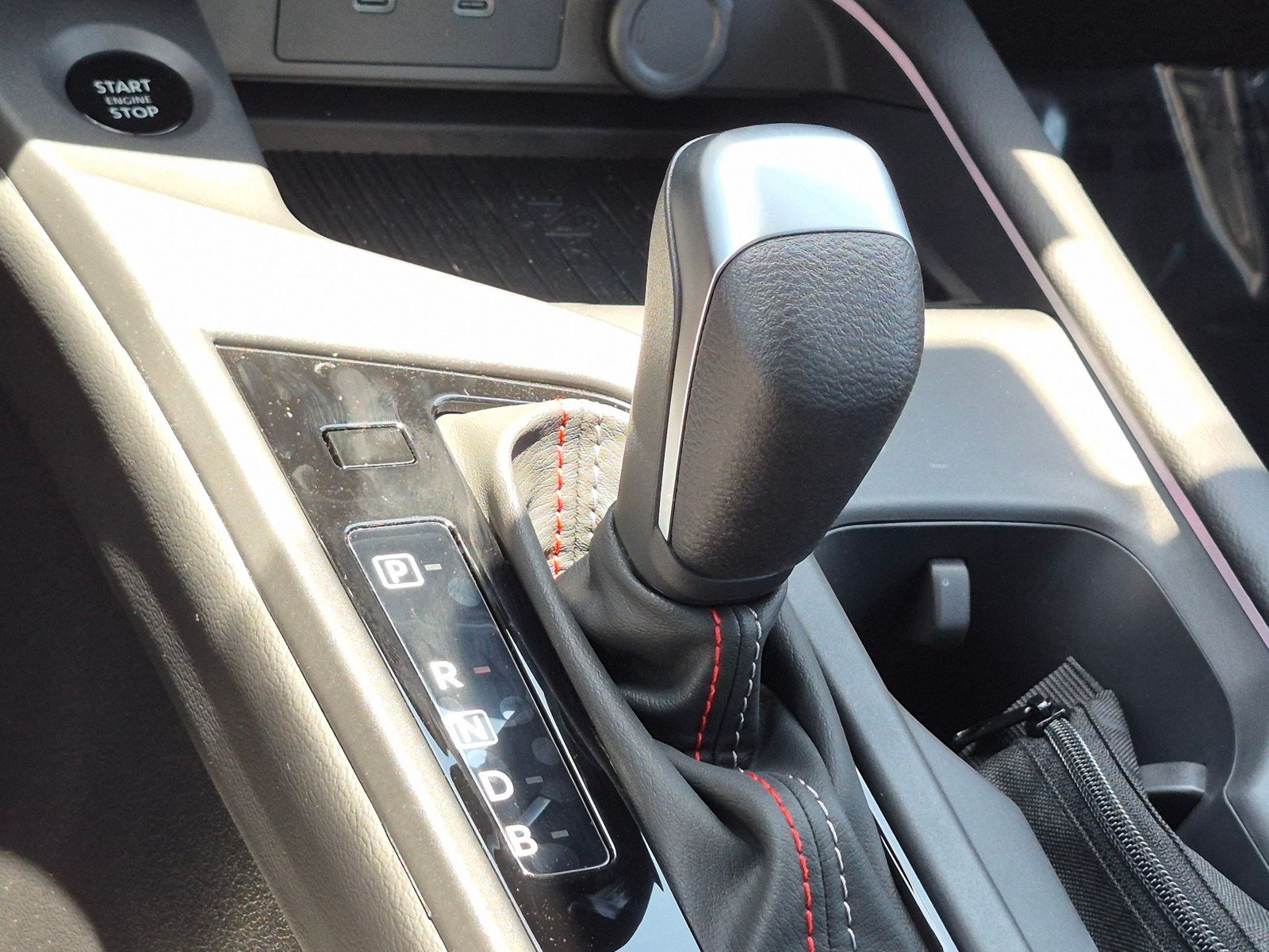 New 2026 Nissan Sentra SR w/ SR Premium Package FWD image 19