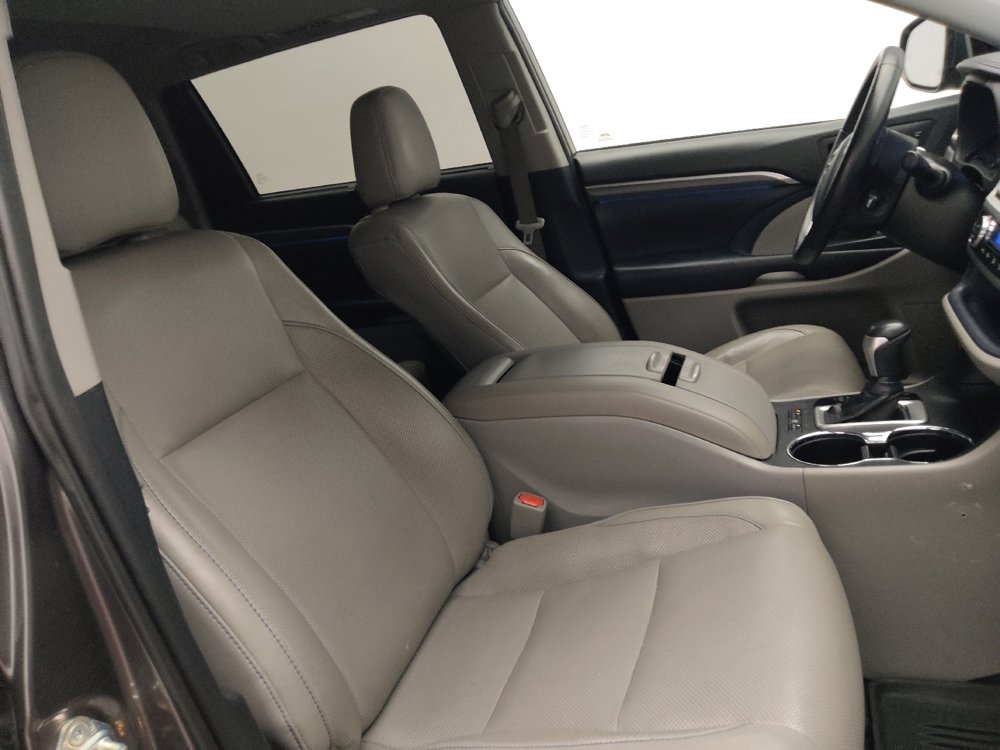 Used 2019 Toyota Highlander Limited AWD/4WD image 21