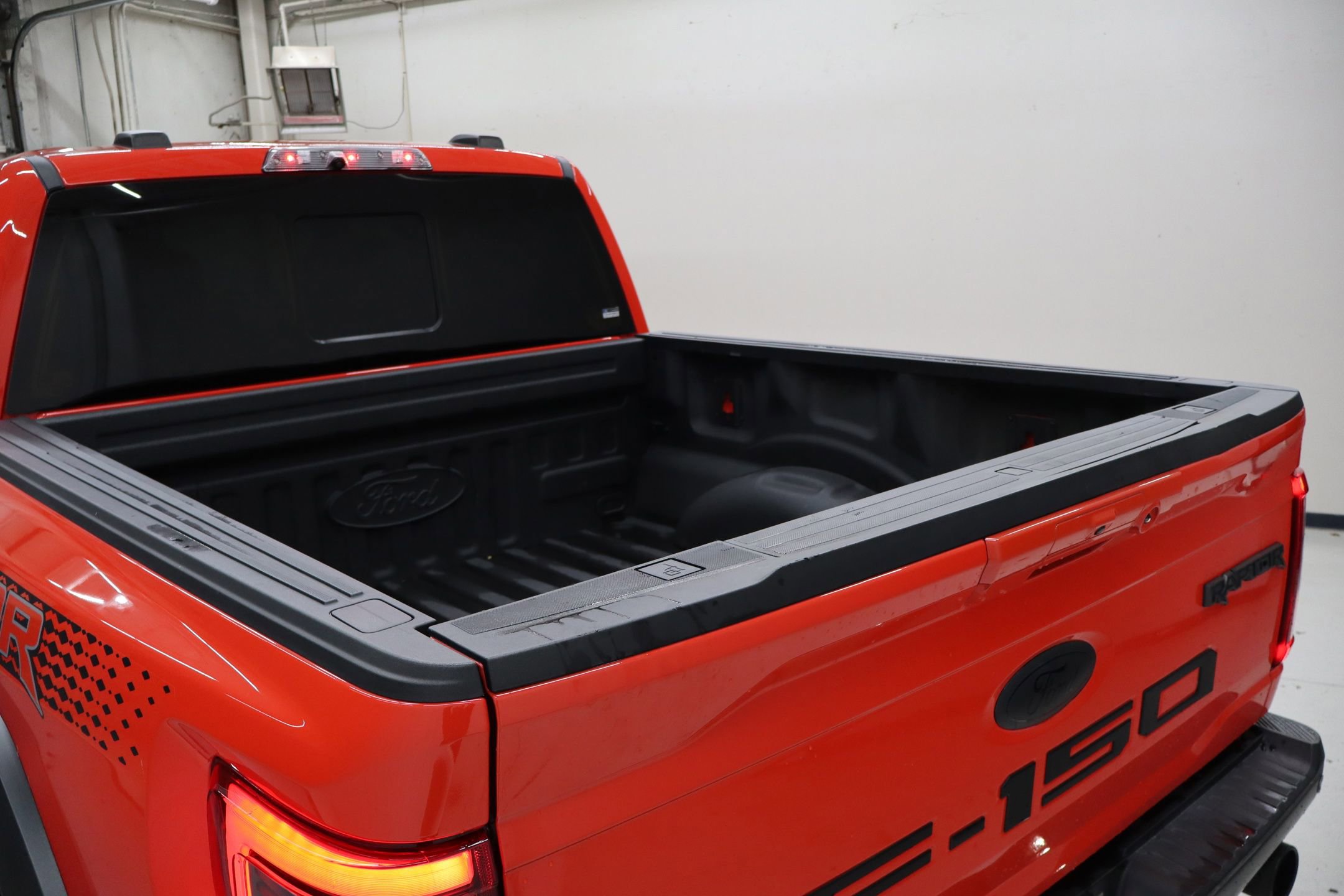 Used 2022 Ford F150 Raptor w/ Equipment Group 801A High image 27