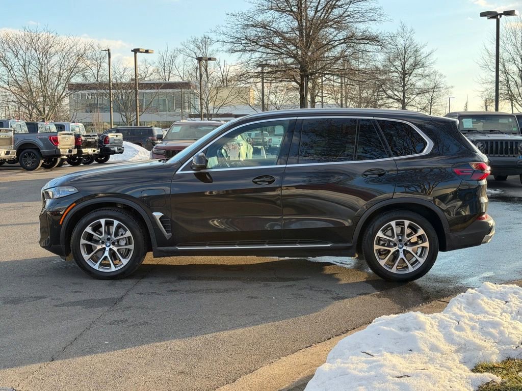 Used 2025 BMW X5 xDrive50e image 10