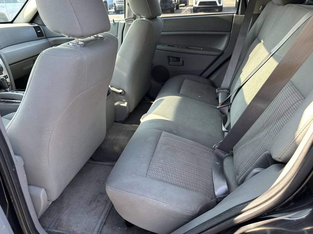 Used 2007 Jeep Grand Cherokee Laredo AWD/4WD image 12