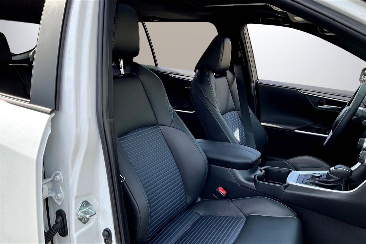 Used 2024 Toyota RAV4 XSE image 22