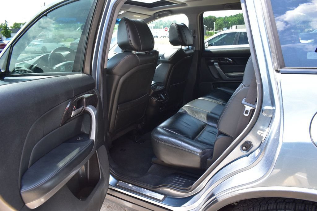 Used 2007 Acura MDX w/ Tech & Entertainment Pkg AWD/4WD image 19