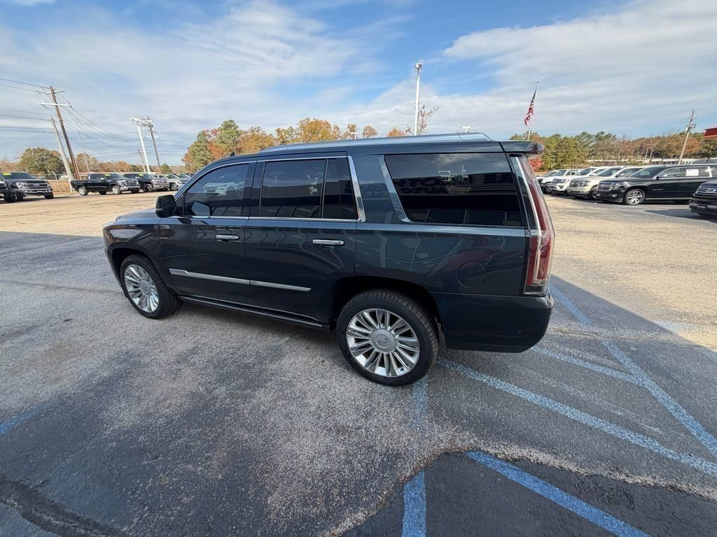 Used 2019 Cadillac Escalade Platinum image 5