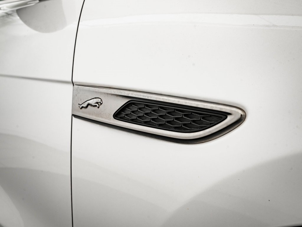 Used 2023 Jaguar F-PACE S image 20