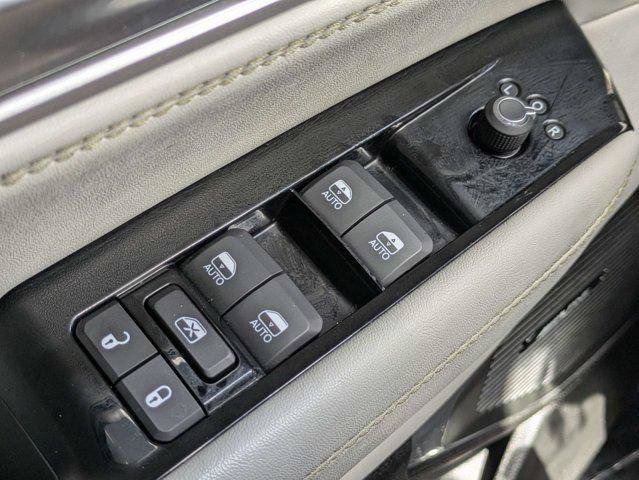 Certified 2023 Jeep Wagoneer Series III w/ Convenience Group I RWD image 25