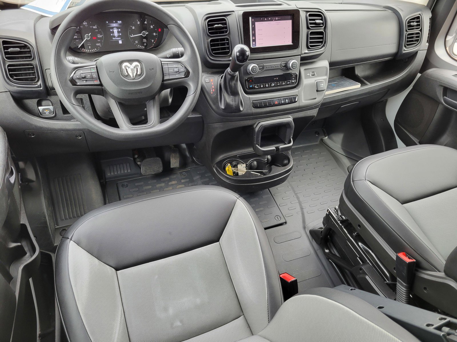 New 2024 RAM ProMaster 3500 w/ Cold Weather Group image 31