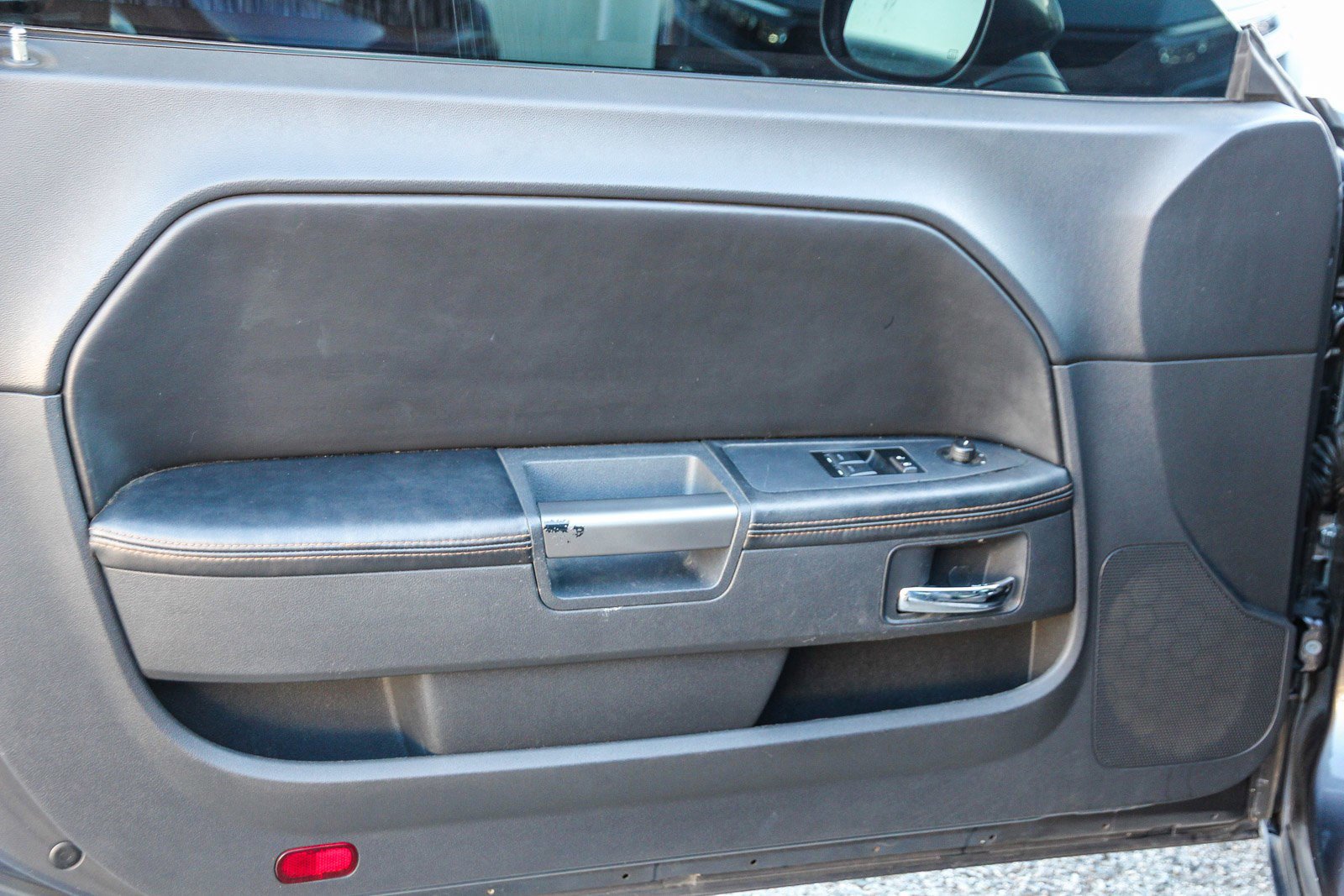 Used 2014 Dodge Challenger R/T image 33