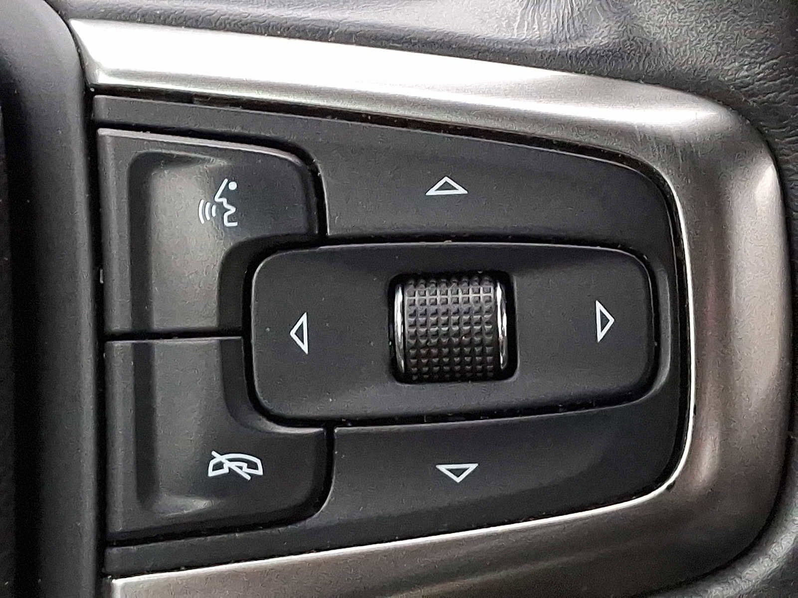 Used 2019 Chevrolet Silverado 1500 RST w/ All-Star Edition image 22