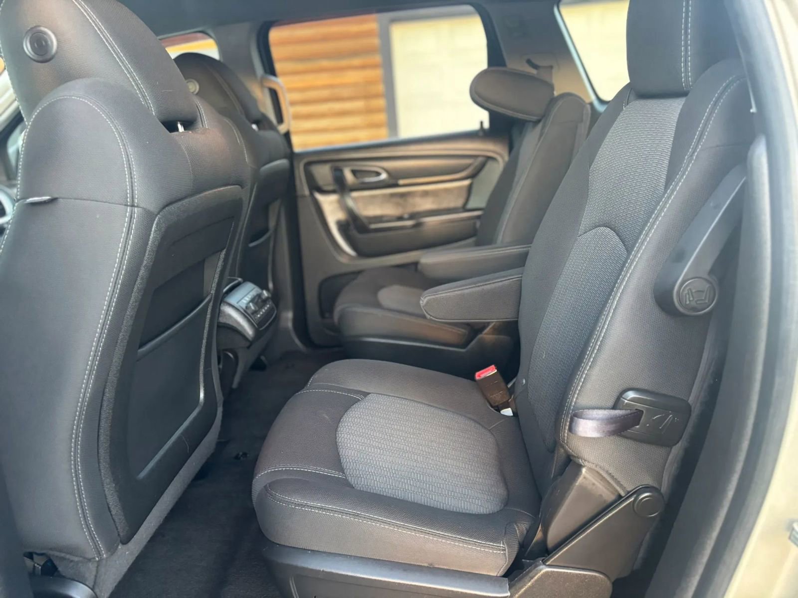 Used 2015 Chevrolet Traverse LT AWD/4WD image 17