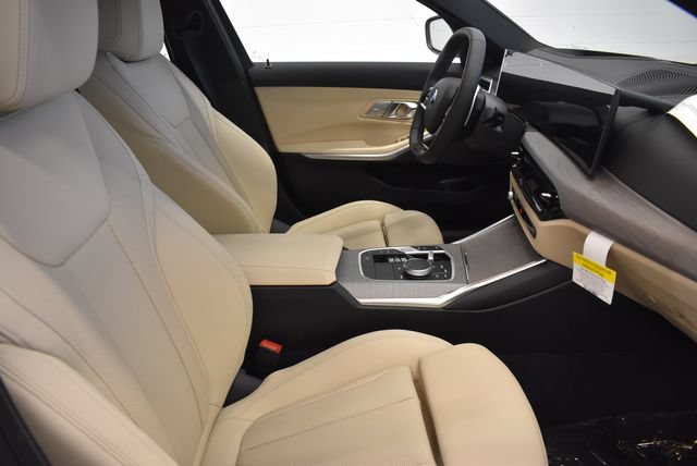 New 2026 BMW 330i xDrive Sedan w/ Premium Package AWD/4WD image 20