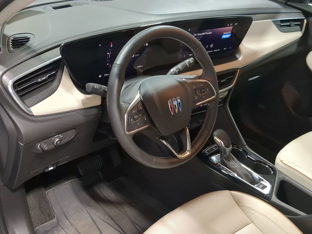 Used 2024 Buick Encore GX Avenir w/ Avenir Convenience Package image 10