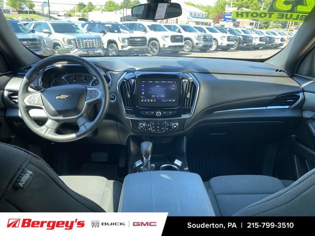 Used 2023 Chevrolet Traverse LT AWD/4WD image 12