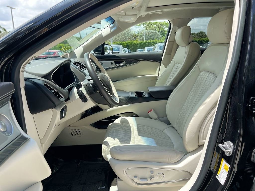 Used 2019 Lincoln Nautilus Black Label image 12