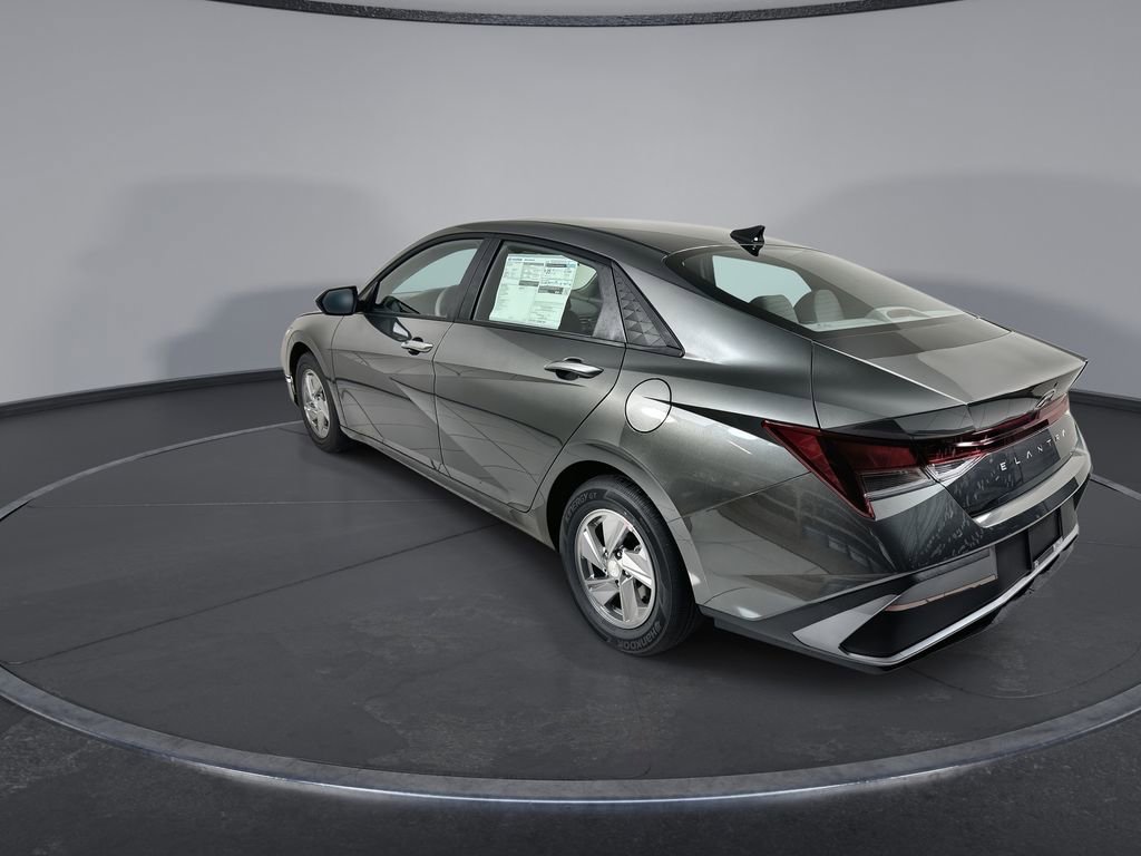 New 2026 Hyundai Elantra SE FWD image 6