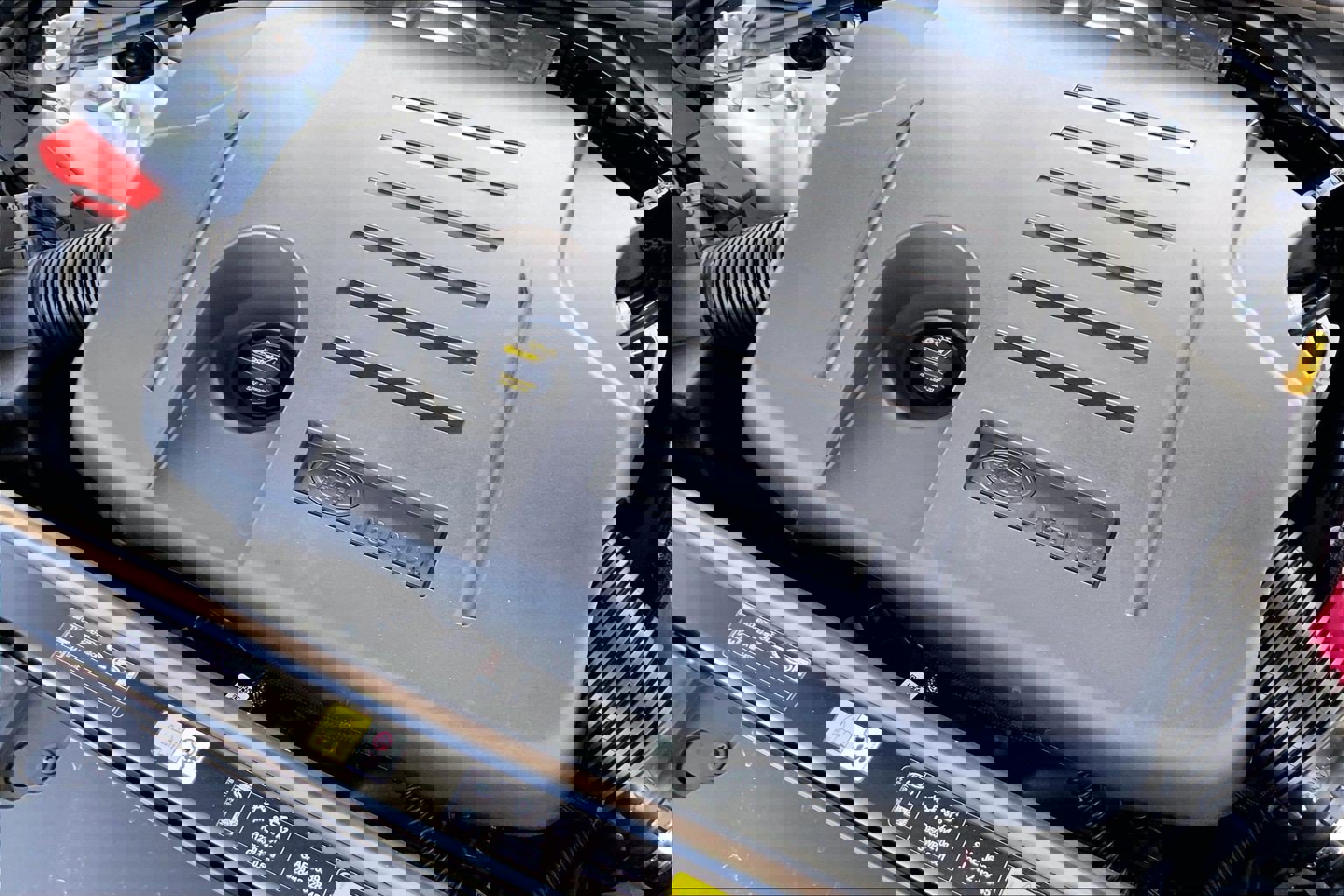 New 2026 Land Rover Range Rover SE image 15