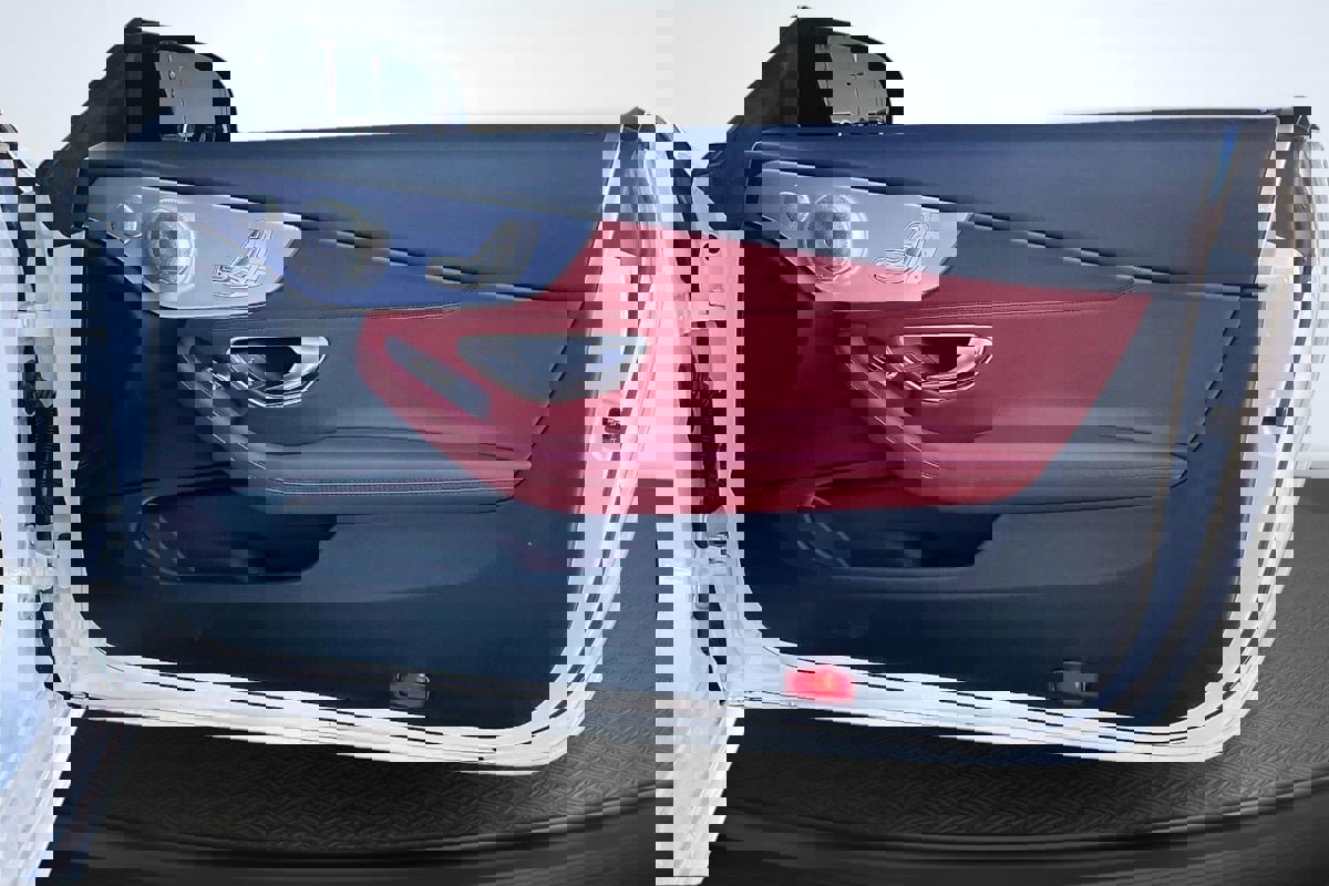 Used 2019 Mercedes-Benz C 300 Coupe image 24