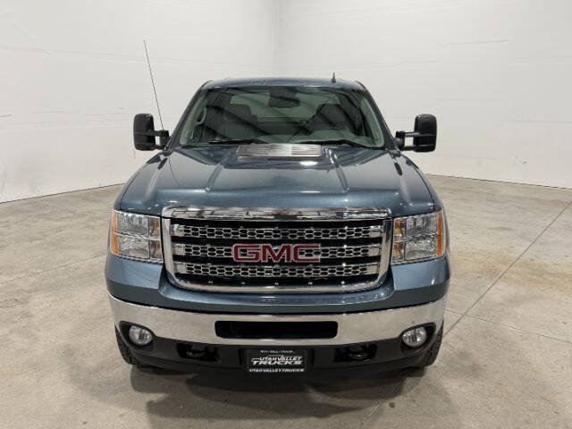 Used 2013 GMC Sierra 2500 SLE w/ SLE Preferred Package AWD/4WD image 4