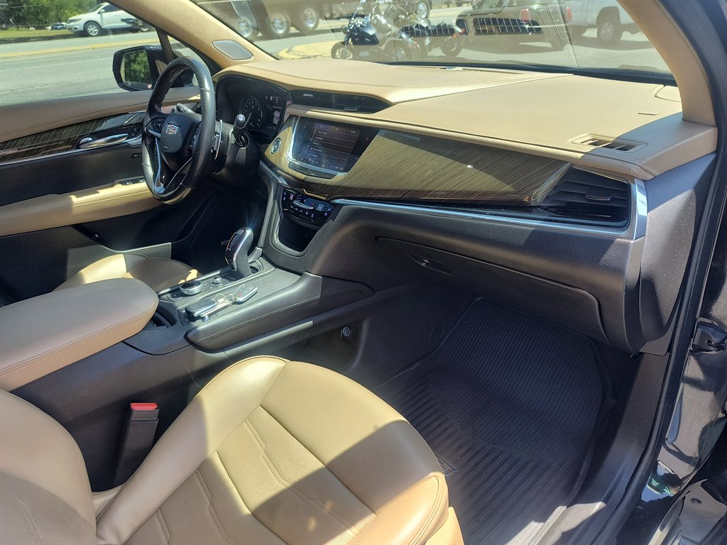 Used 2020 Cadillac XT6 Sport w/ Platinum Package AWD/4WD image 20