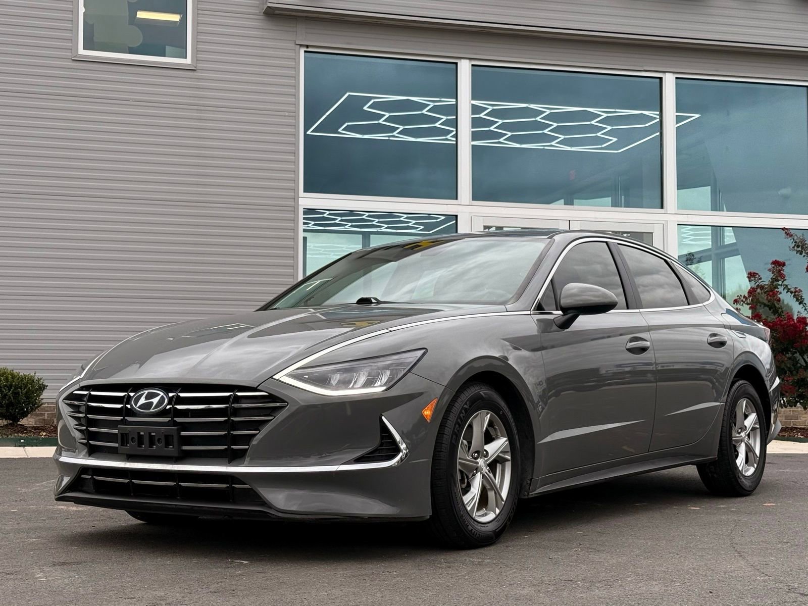 Used 2021 Hyundai Sonata SE image 11