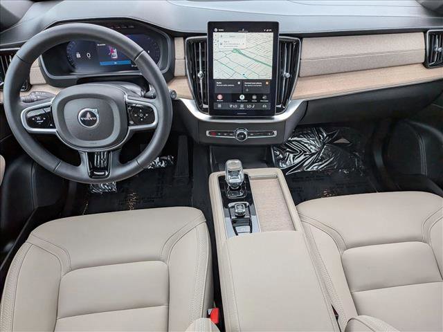 Used 2026 Volvo XC90 B5 Plus w/ Protection Package image 18