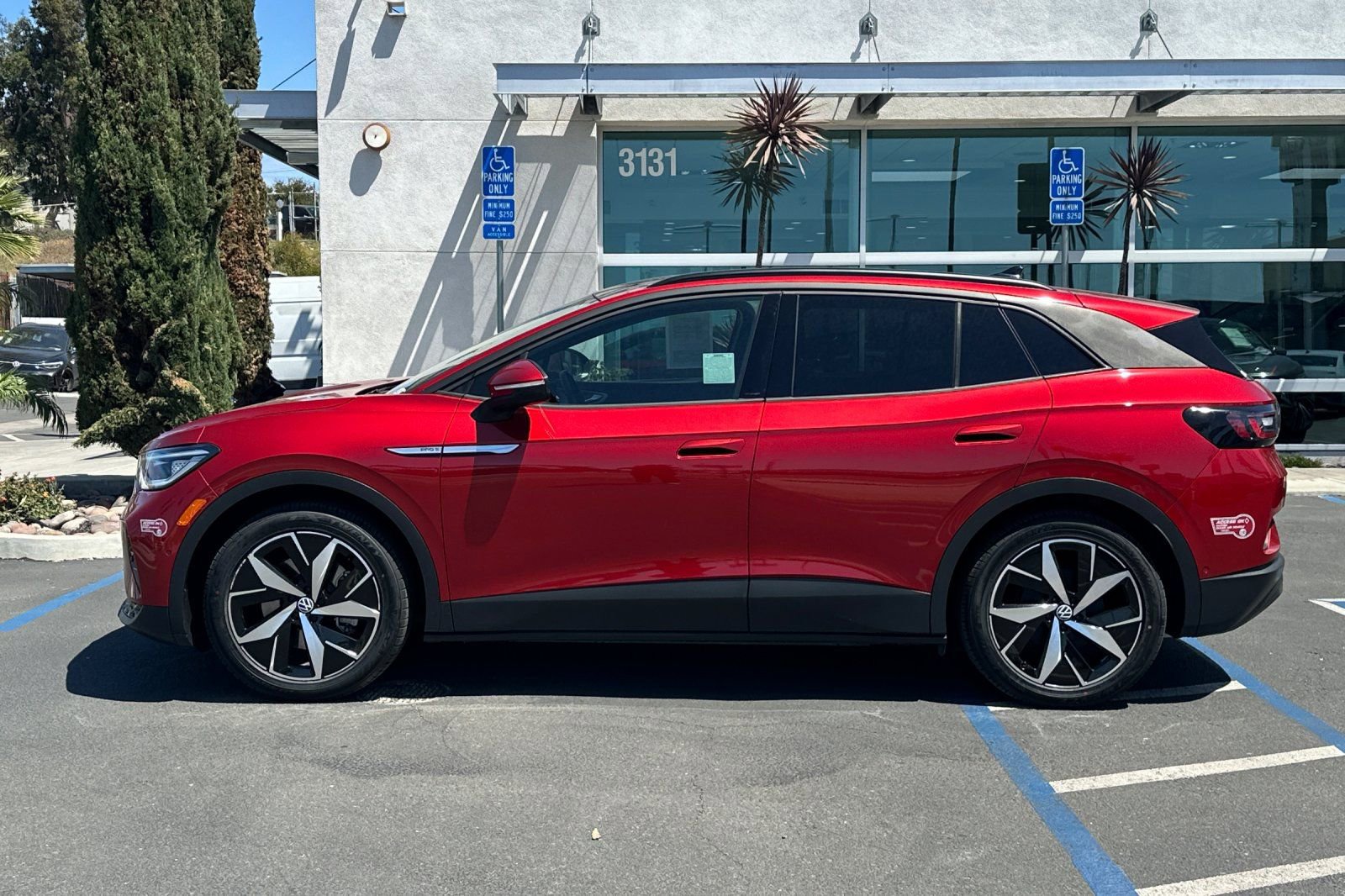 Used 2023 Volkswagen ID.4 Pro S image 7