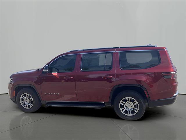 Used 2024 Jeep Wagoneer 4WD image 2