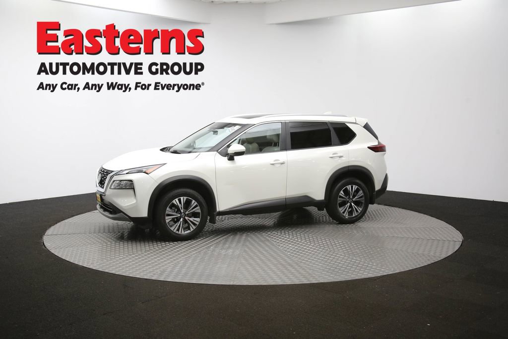 Used 2022 Nissan Rogue SV w/ SV Premium Package image 59