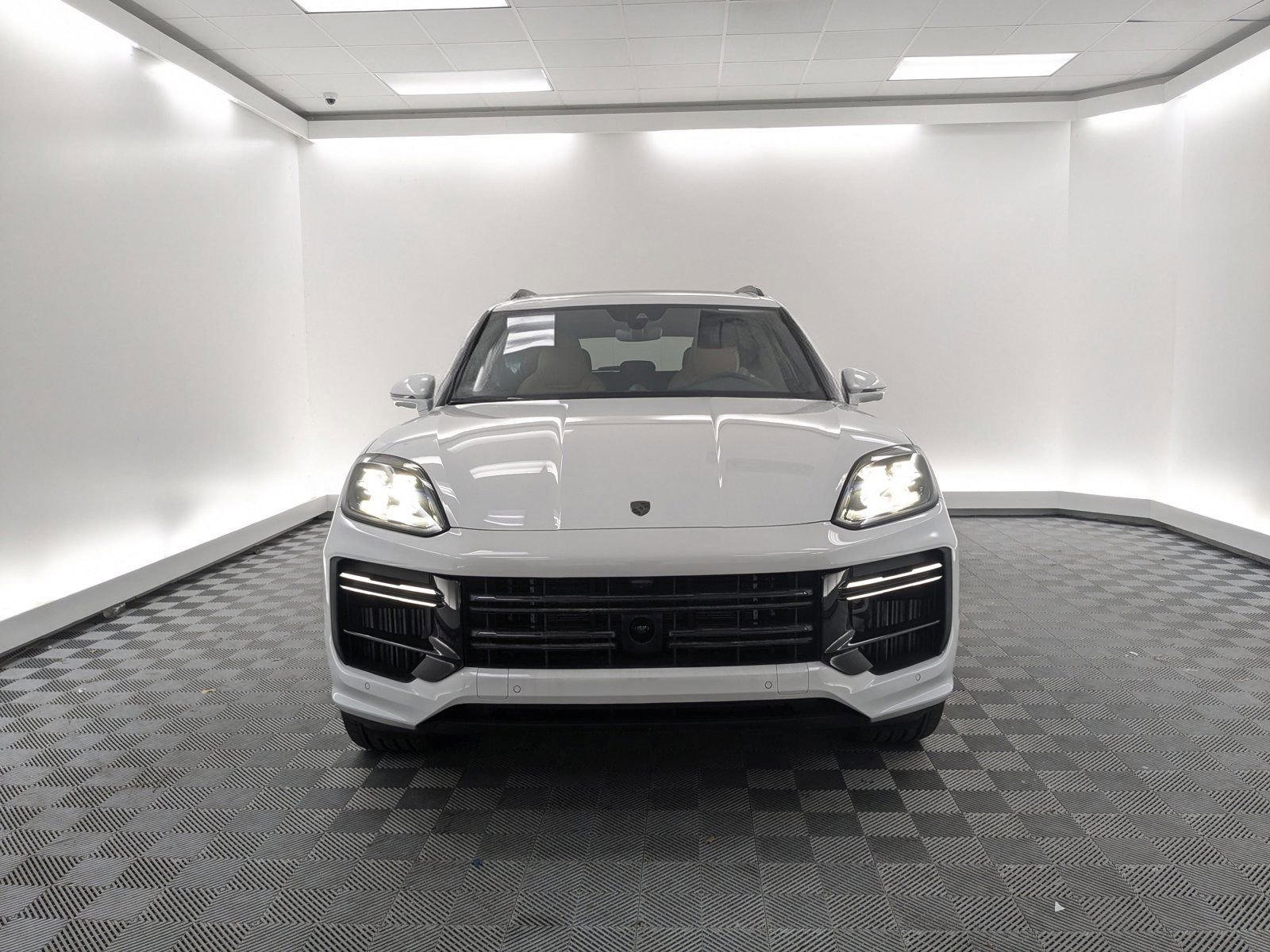 New 2026 Porsche Cayenne Turbo image 6