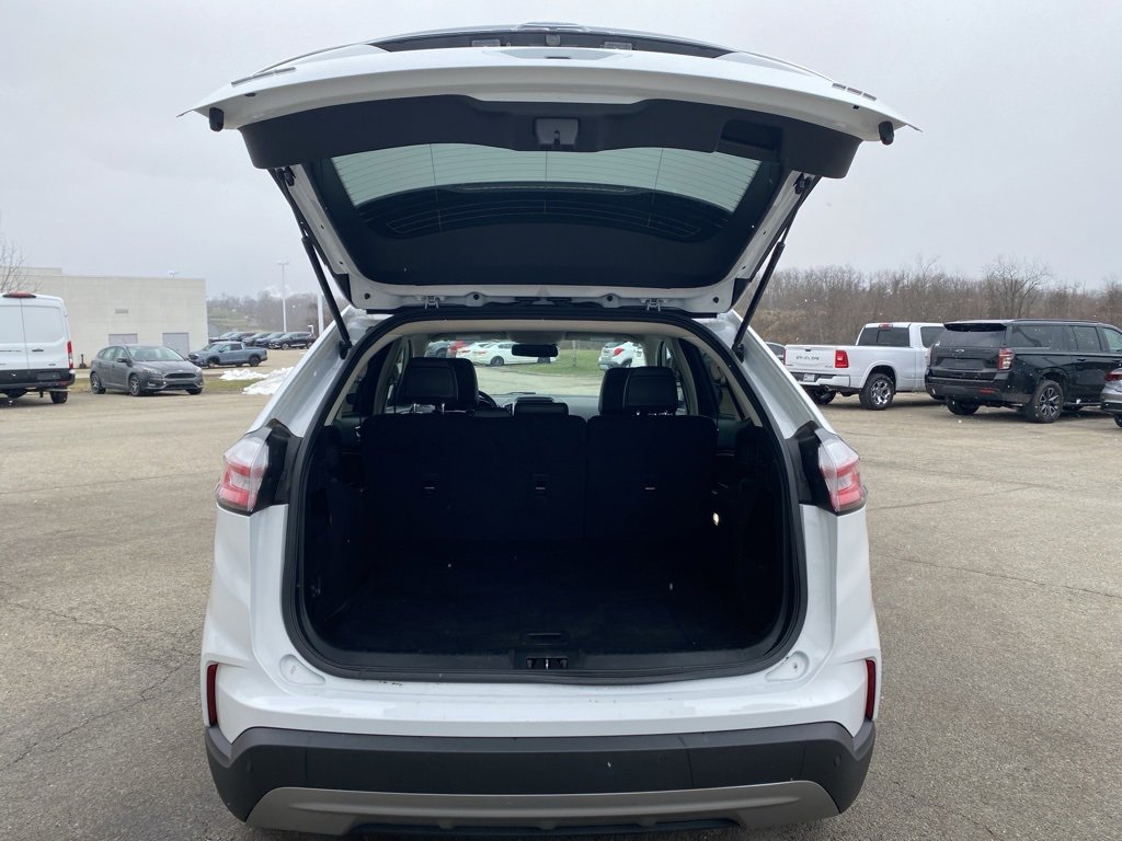 Used 2024 Ford Edge SEL image 16