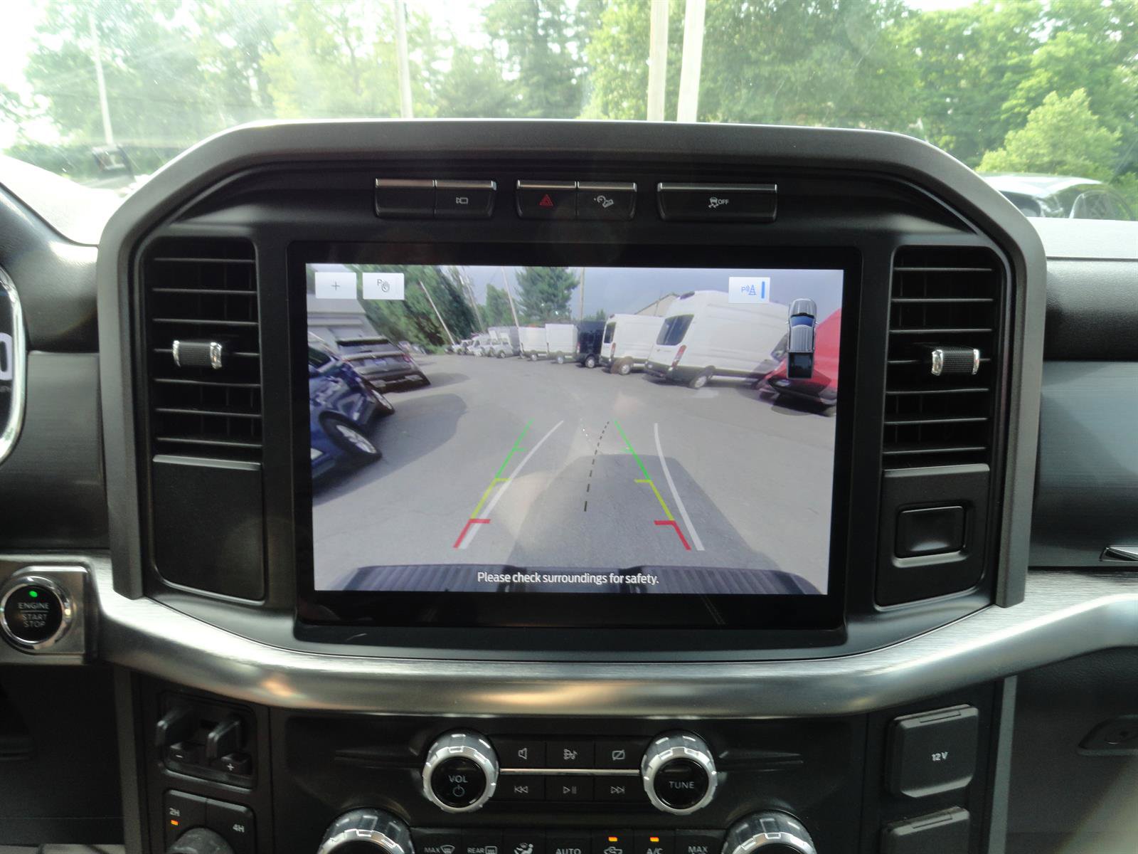 Used 2022 Ford F150 Lariat AWD/4WD image 17
