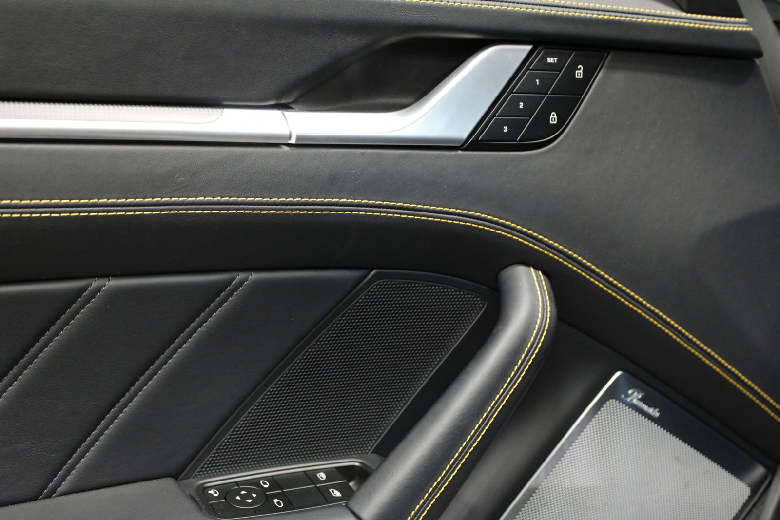 Used 2025 Porsche 911 Turbo S AWD/4WD image 29