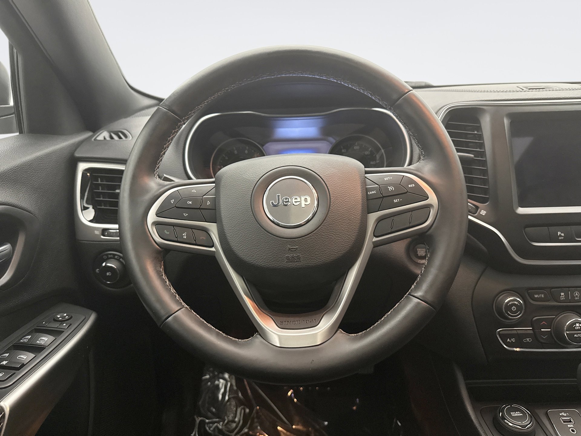Used 2021 Jeep Cherokee Latitude Lux 80th Anniv w/ Quick Order Package 26U 80TH AWD/4WD image 12