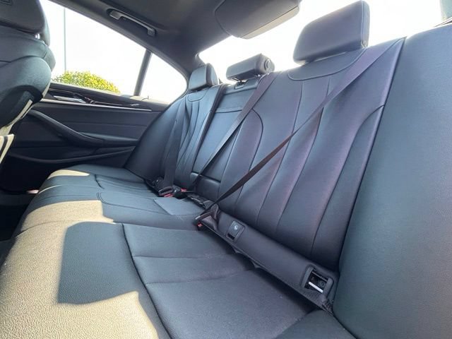 Used 2019 BMW 530e xDrive AWD/4WD image 35