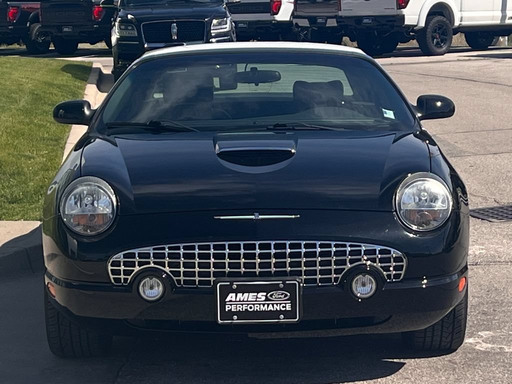 Used 2002 Ford Thunderbird RWD image 8