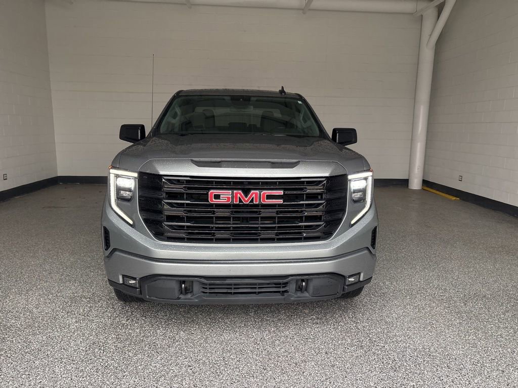 Used 2025 GMC Sierra 1500 Elevation image 12