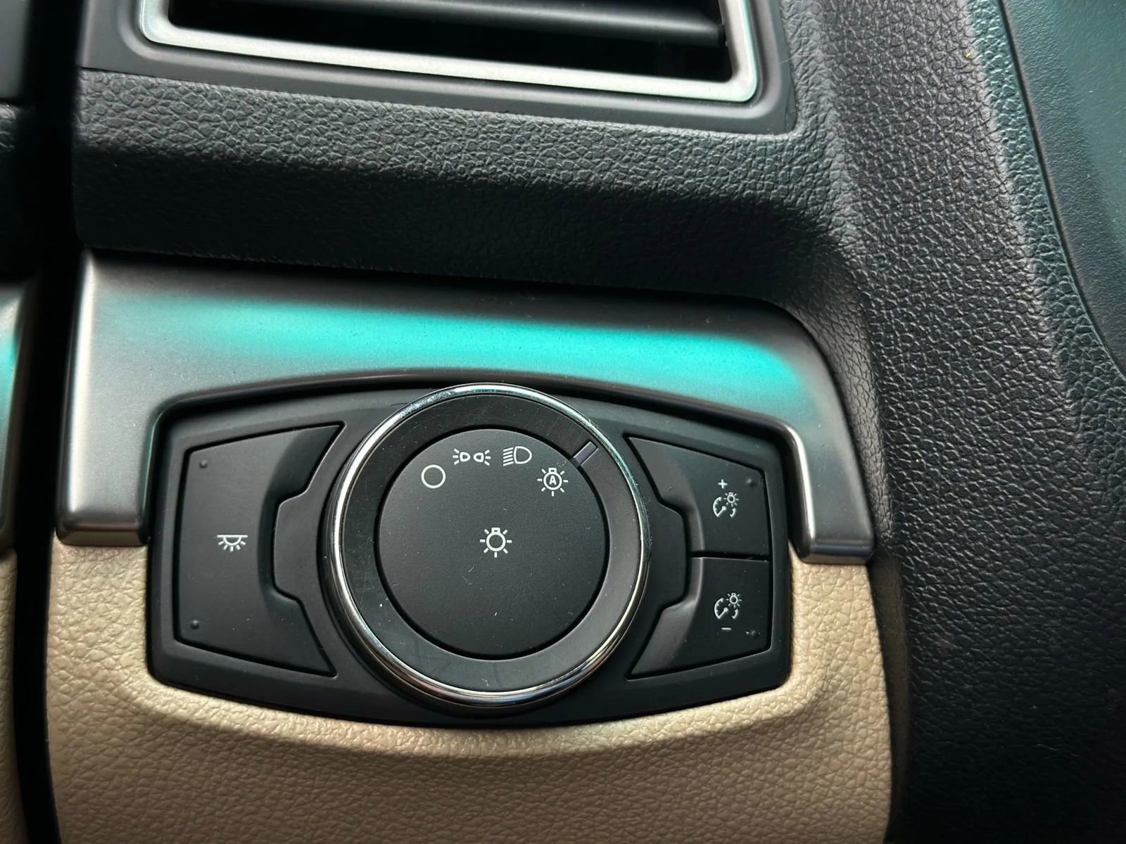 Used 2017 Ford Explorer 4WD image 27