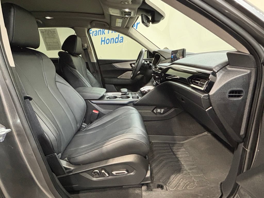 Used 2024 Acura MDX SH-AWD image 36