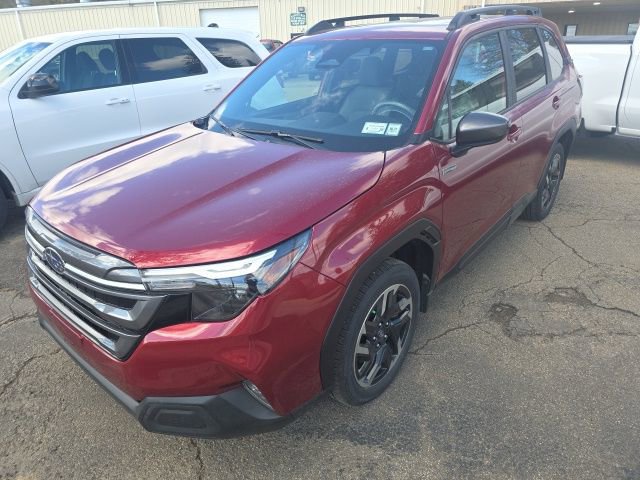 Used 2025 Subaru Forester Premium AWD/4WD image 8