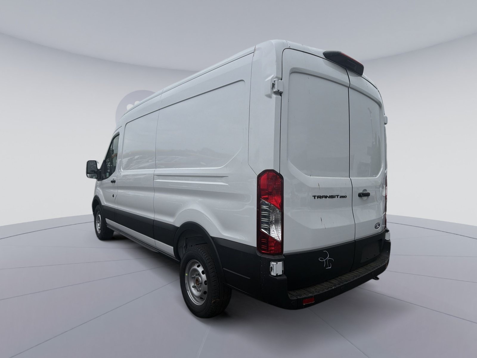 New 2026 Ford Transit 250 148 Medium Roof w/ Load Area Protection Package RWD image 4
