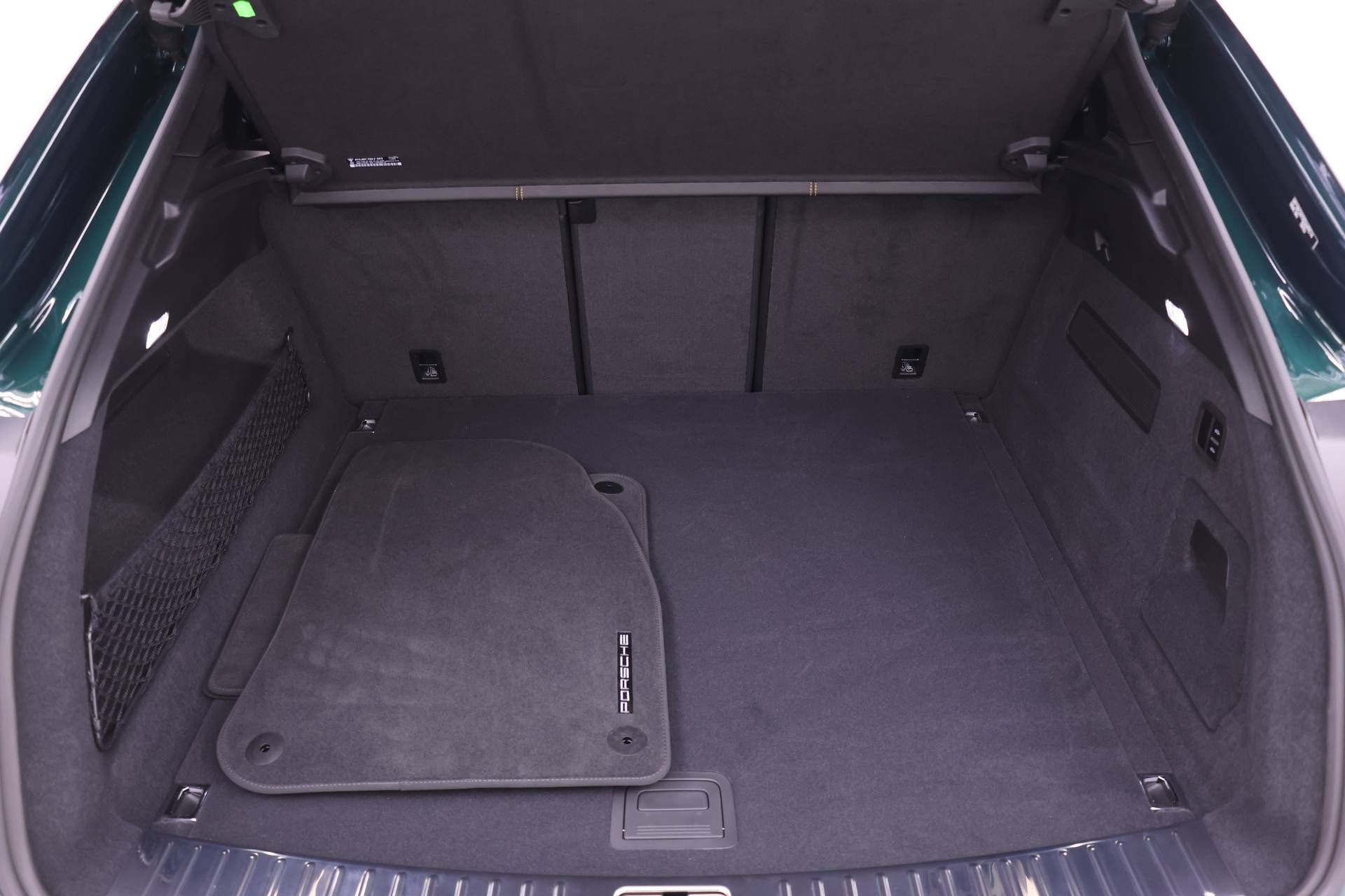 Certified 2025 Porsche Cayenne Turbo GT image 21