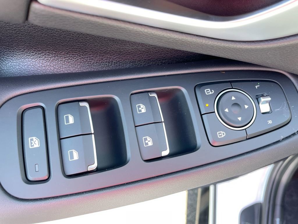 New 2025 Hyundai Sonata SEL image 38