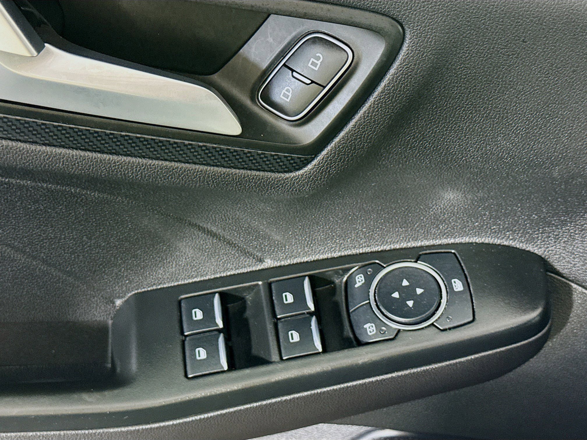 Used 2026 Ford Escape ST-Line image 24