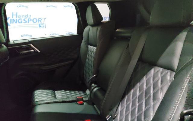 Used 2022 Mitsubishi Outlander SEL image 17