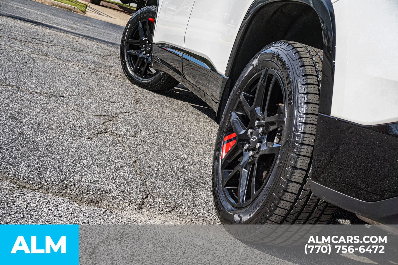 Used 2024 Chevrolet Traverse Premier w/ Redline Edition AWD/4WD image 13