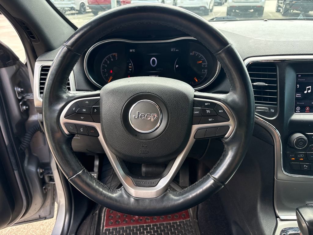 Used 2018 Jeep Grand Cherokee Laredo RWD image 17