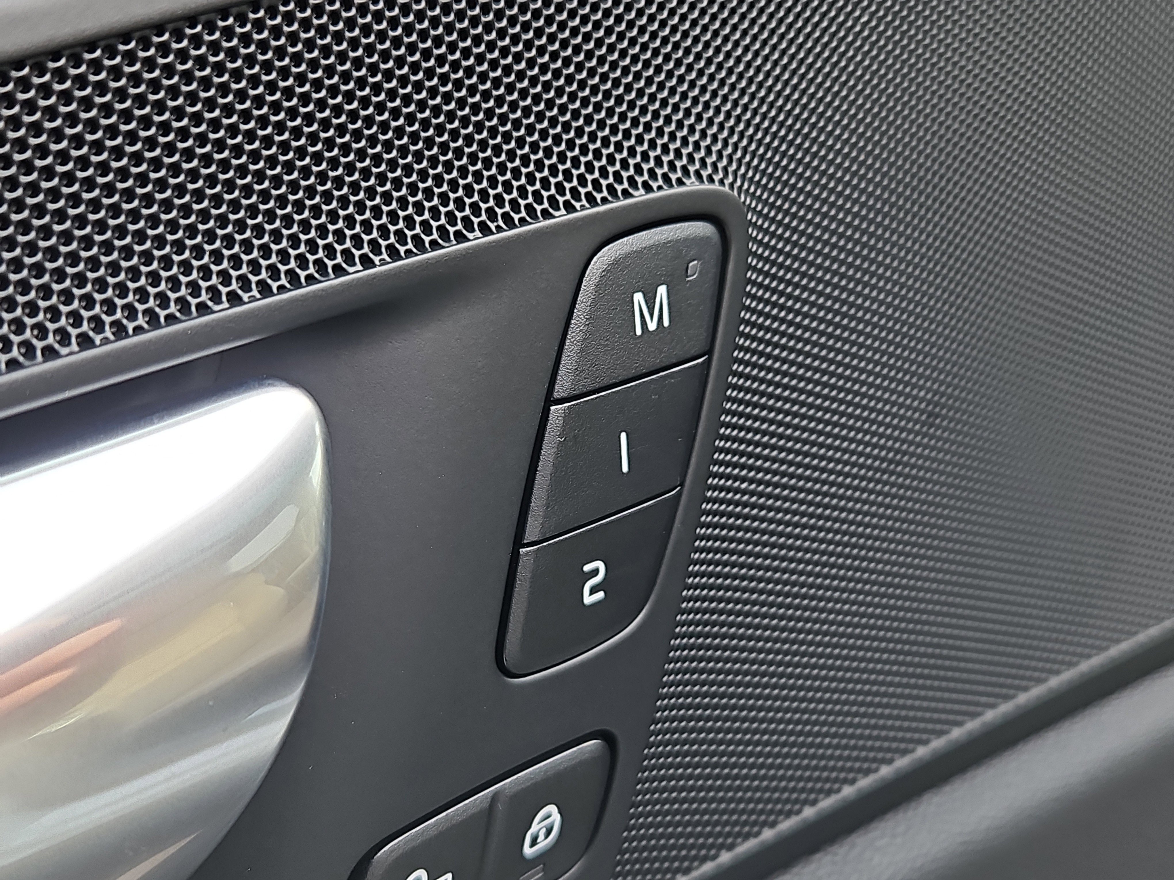 New 2026 Volvo XC60 T8 Plus w/ Protection Package Premier image 10