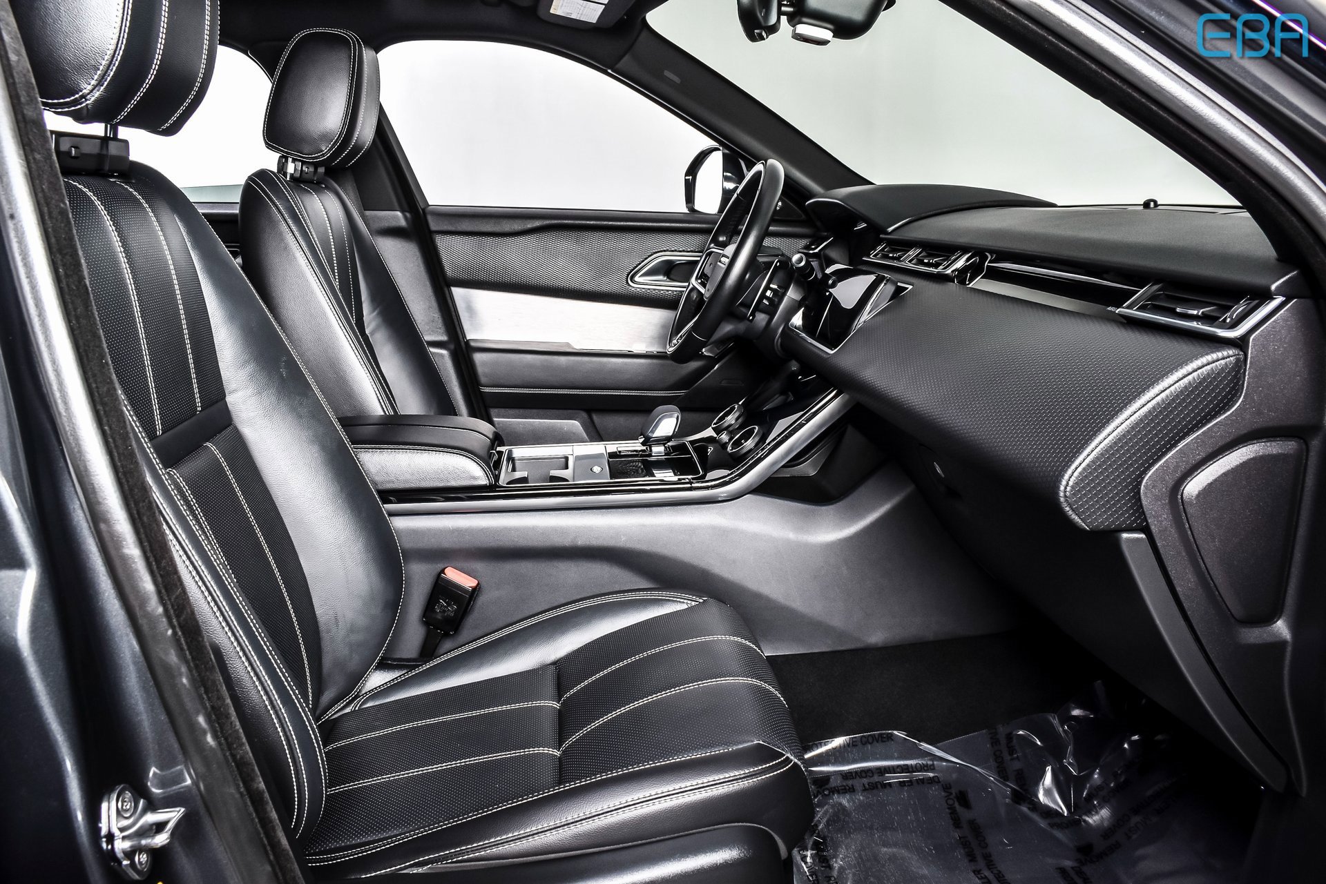 Used 2021 Land Rover Range Rover Velar R-Dynamic S image 25