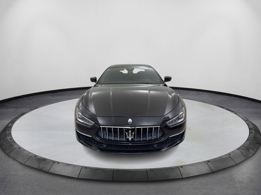 Used 2019 Maserati Ghibli S GranLusso RWD image 2