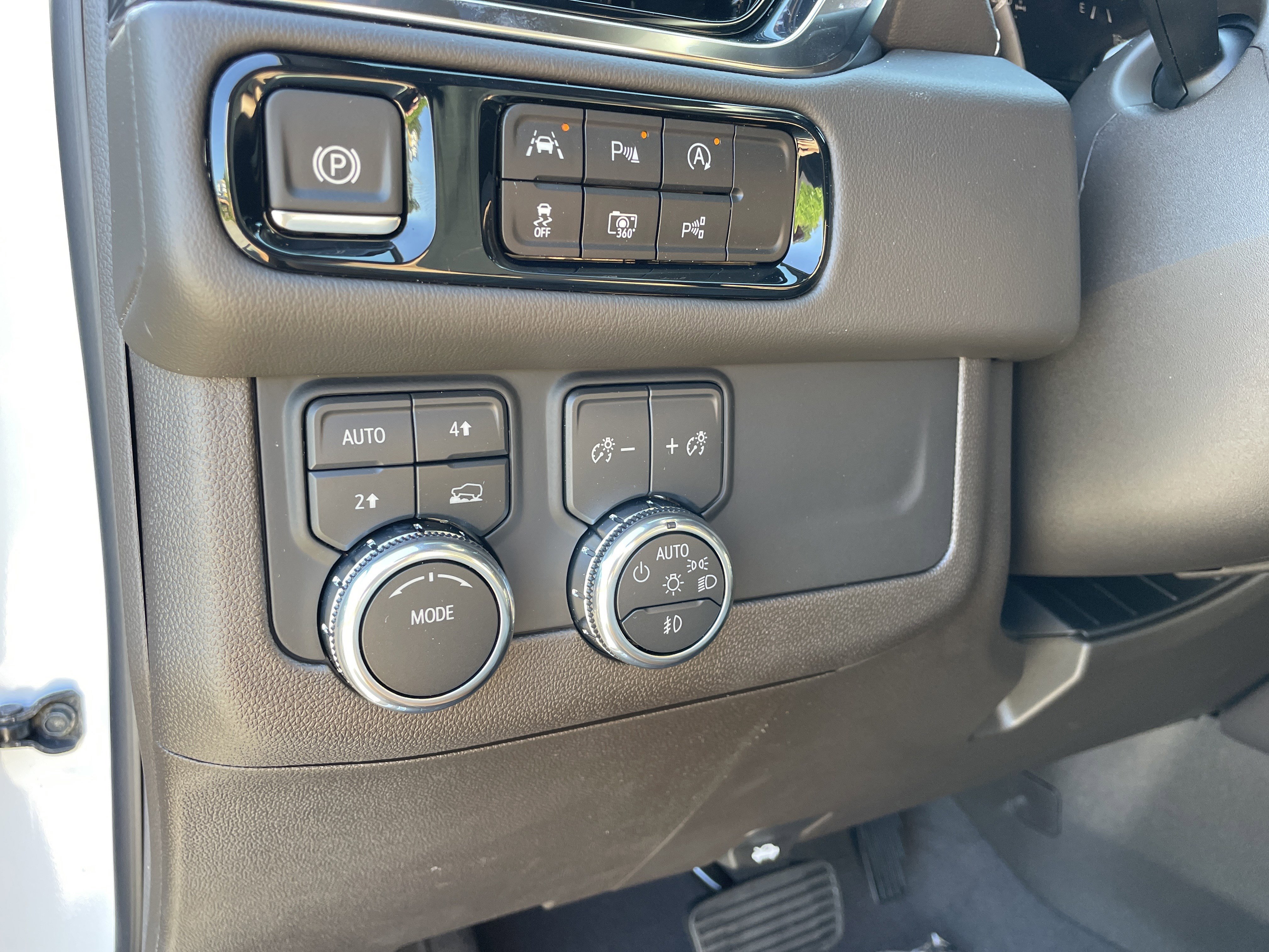 New 2026 GMC Yukon Elevation image 27